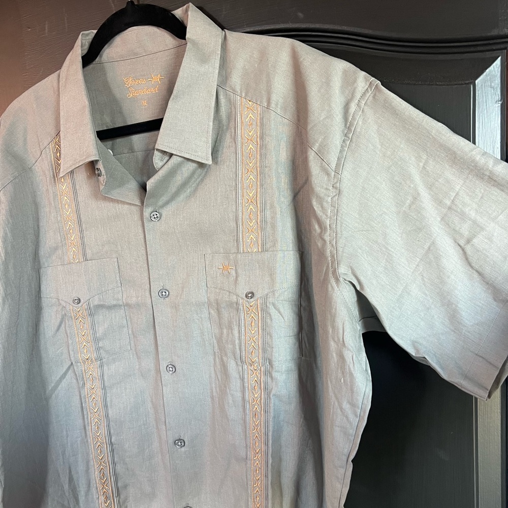 Men's XL Guyabera Texas Standard Light Green Embroidered Button-Down Shirt